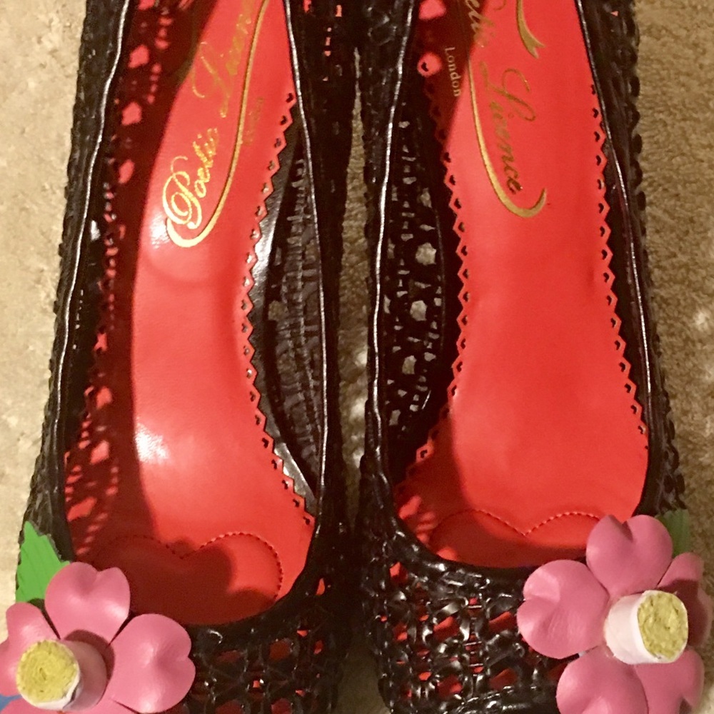 Poetic Licence Prickly Pear Black Pumps - Picture 3 of 8